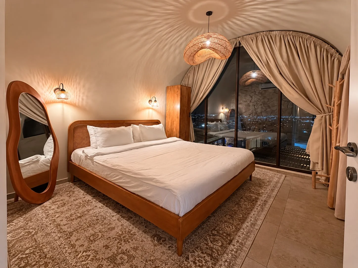Skyline suites