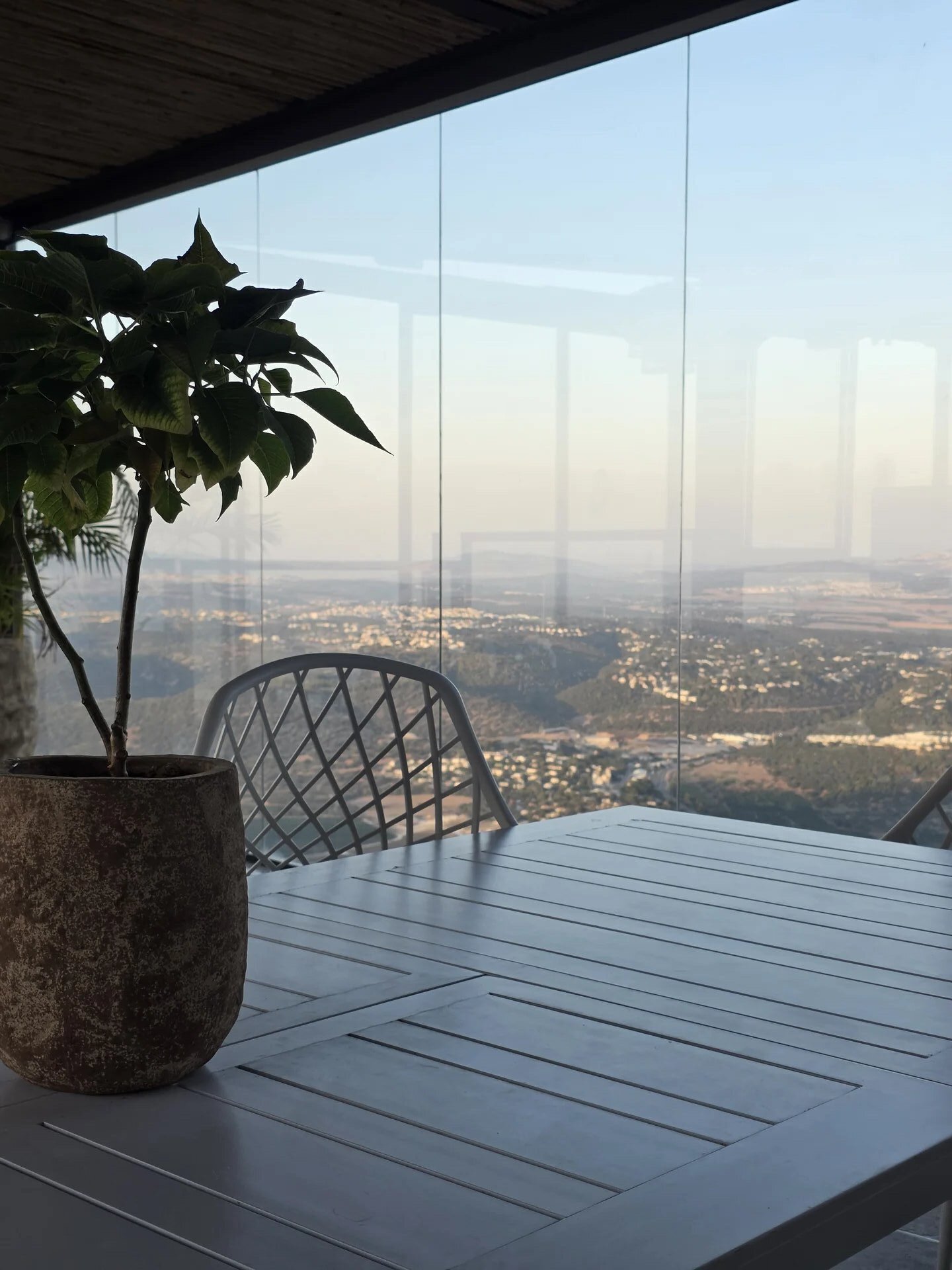 Skyline suites