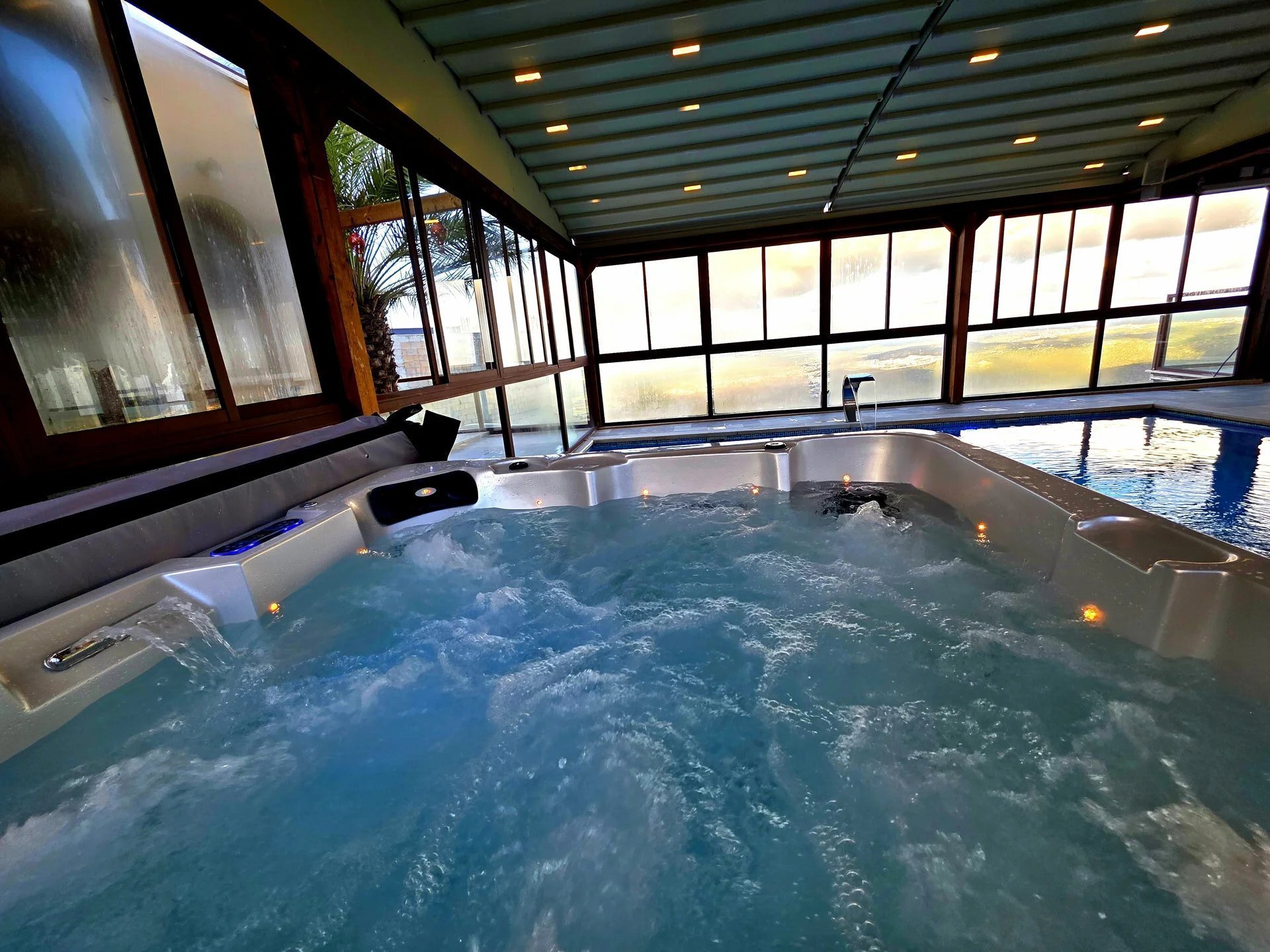 Skyline suites