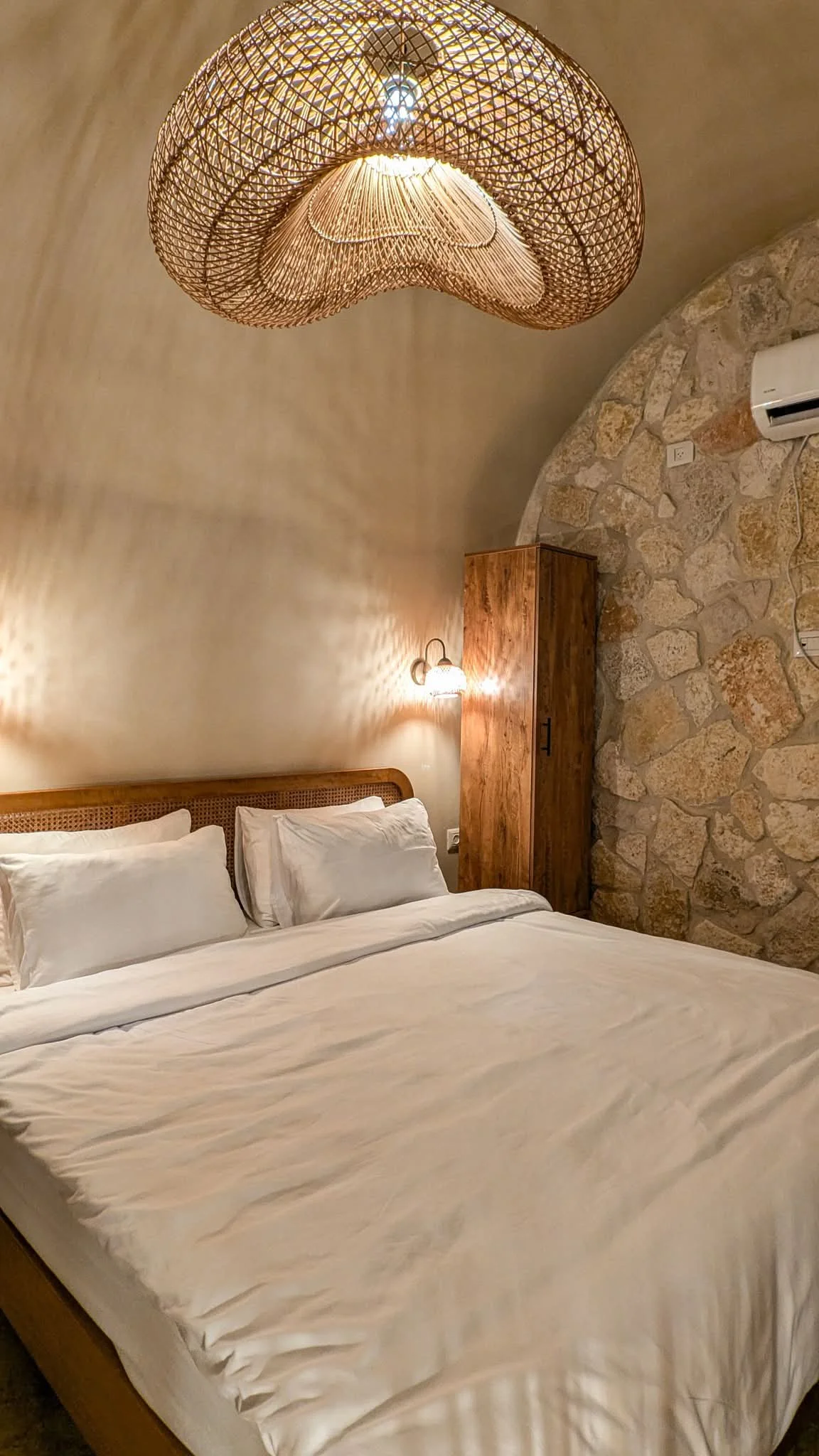 Skyline suites