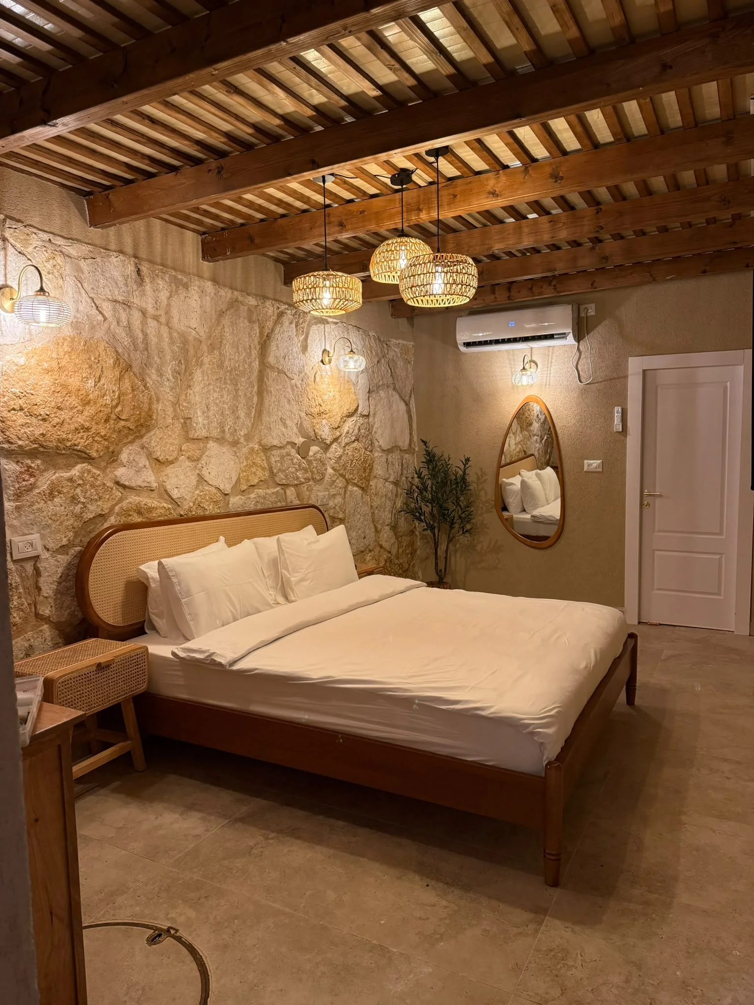 Skyline suites